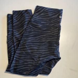 Lululemon Wunder train crop 23”